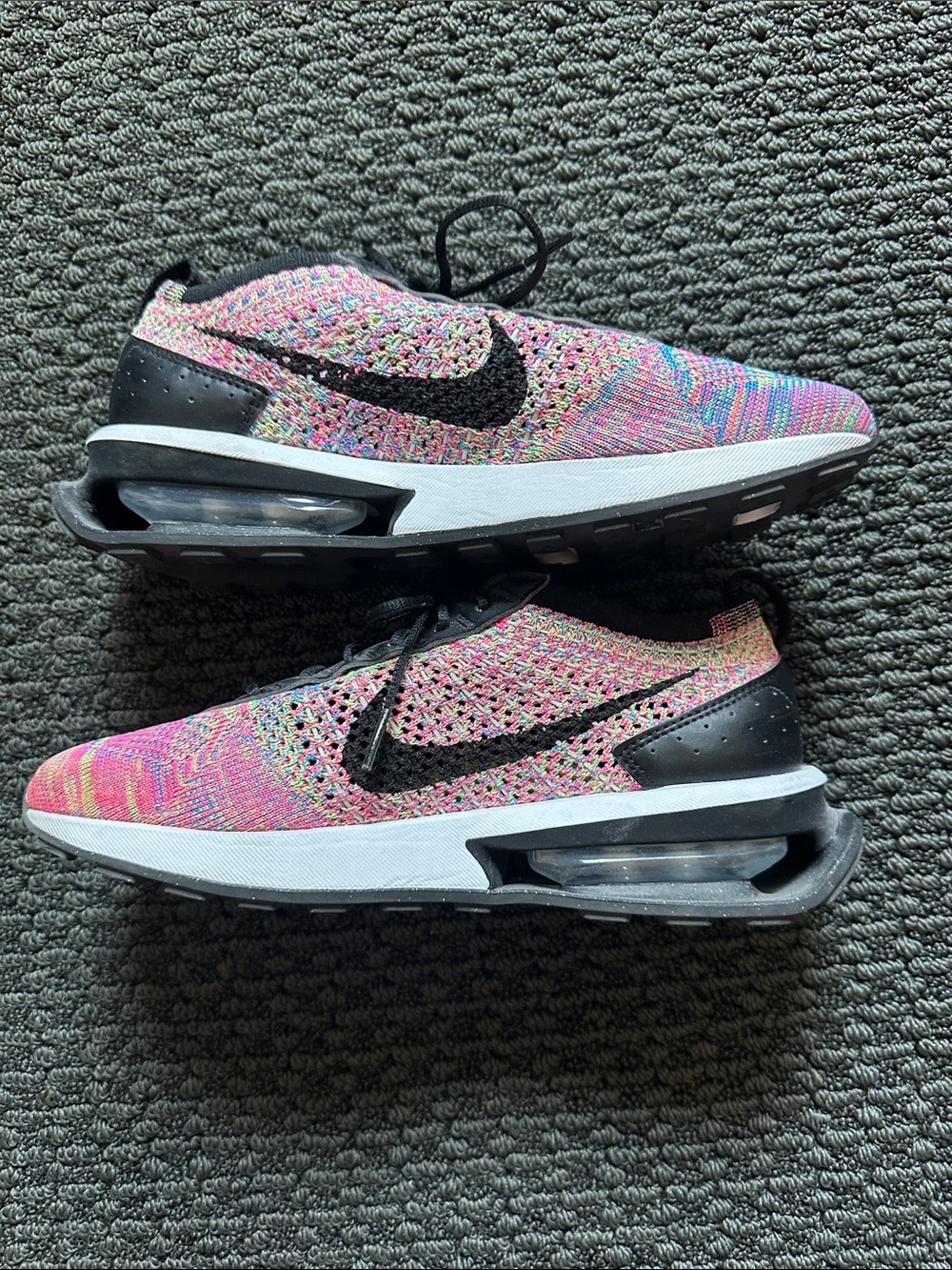 Nike Multicolor Flyknit Women’s Running Shoes - Pink & Black